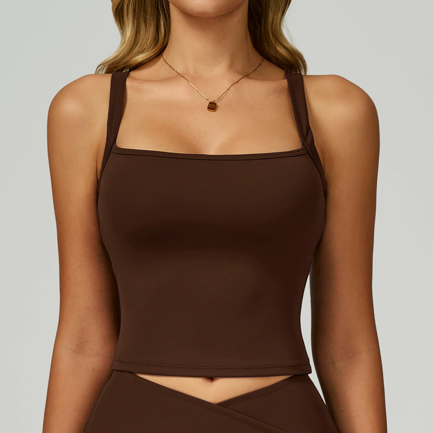 Camisa Corta (Cropped Tops)