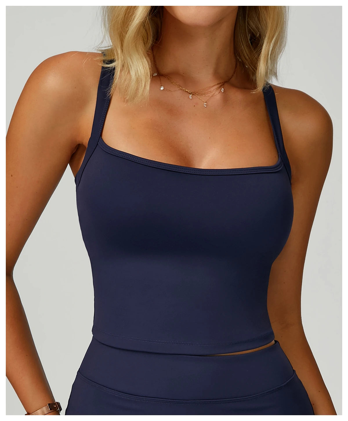 Camisa Corta (Cropped Tops)